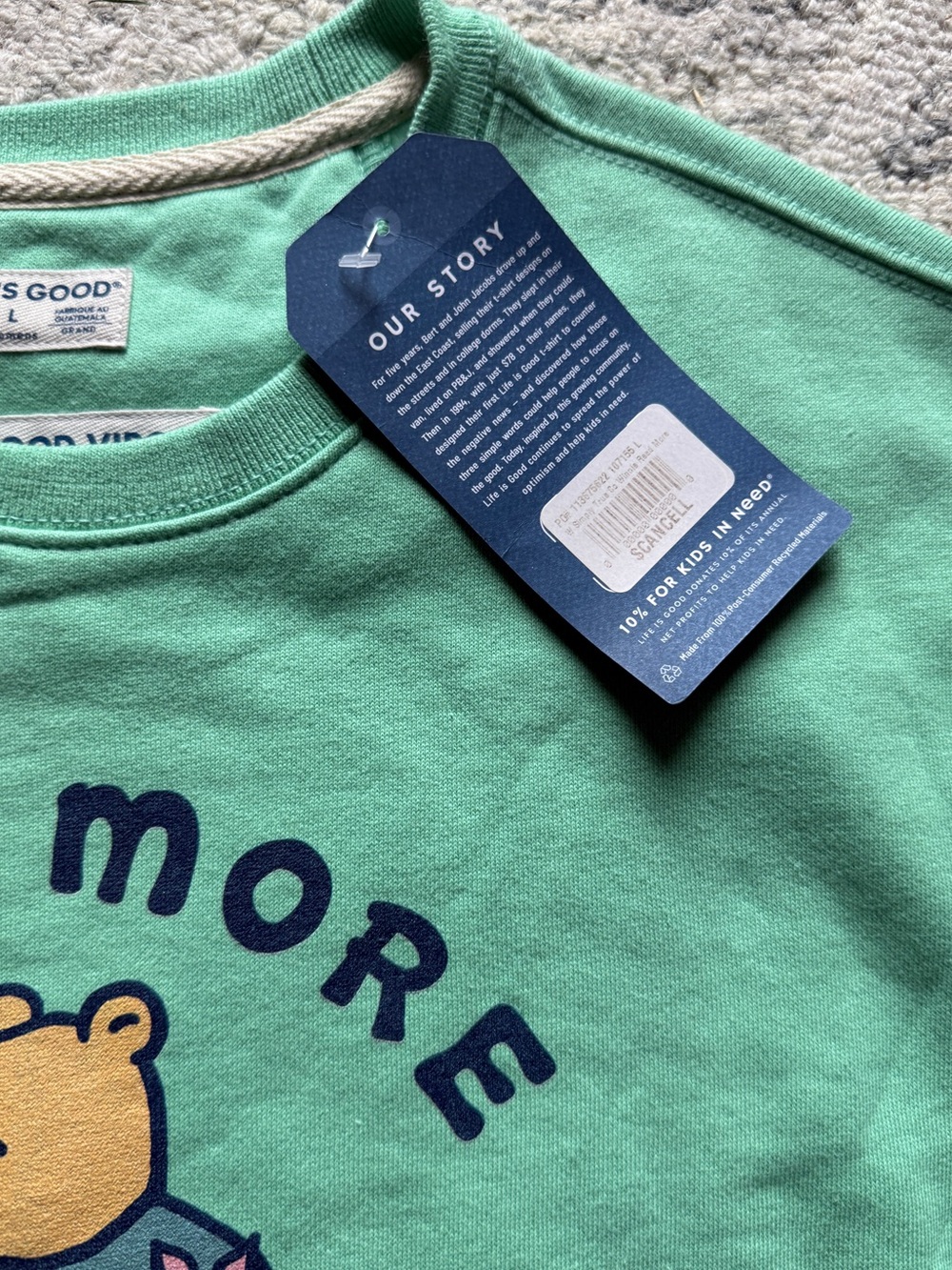 Life is Good 'Read More Worry Less' Winnie Graphic Cotton Sweatshirt Size L - Picture 4 of 8